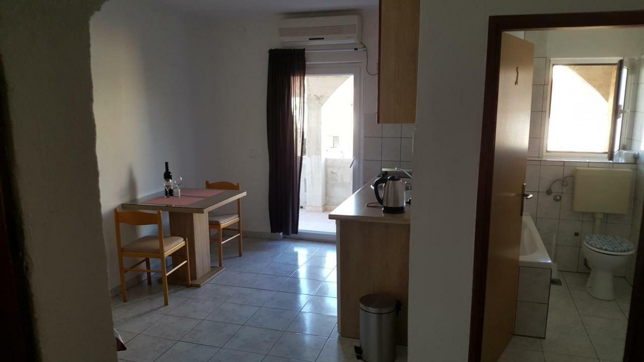 Apartman Luka Daire Vodice Dış mekan fotoğraf