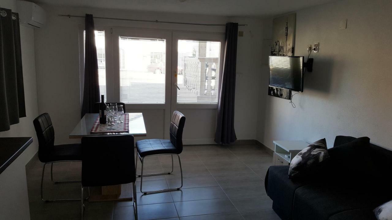 Apartman Luka Daire Vodice Dış mekan fotoğraf